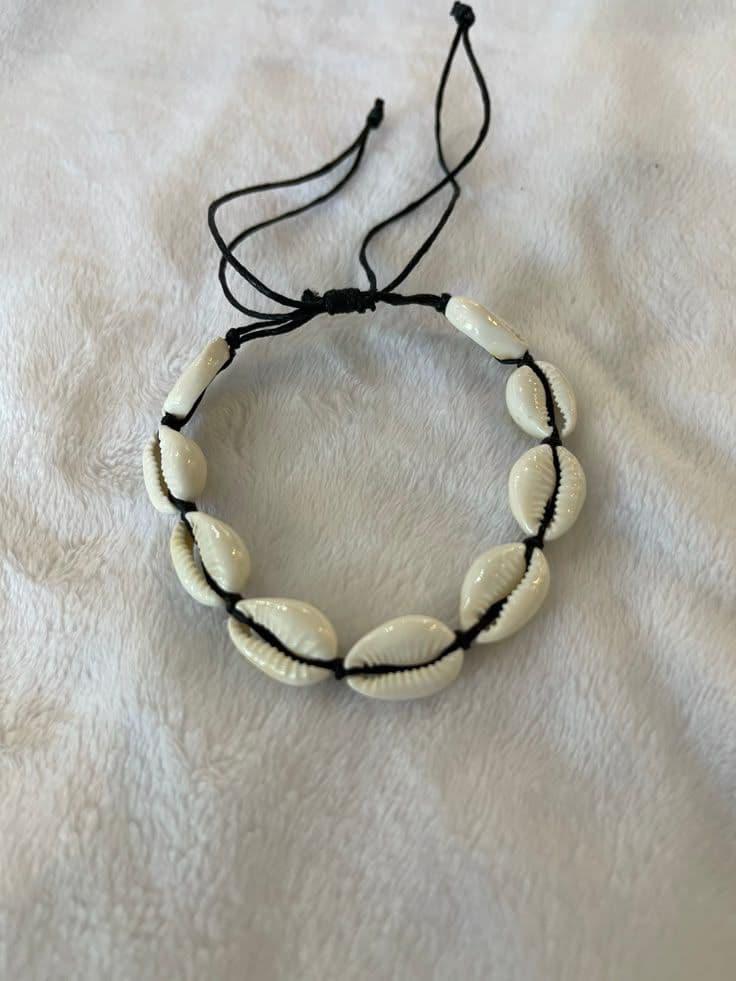 cowrie shell braclets 